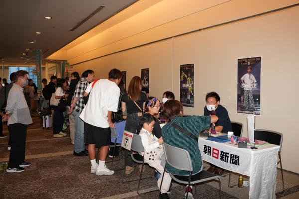 朝日新聞社ブース01