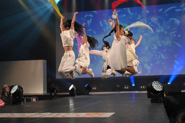 第18回 BEST KIDS AWARDS オープニングショー01