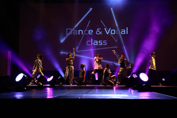 ダンス＆ヴォーカルコースファッションショー02